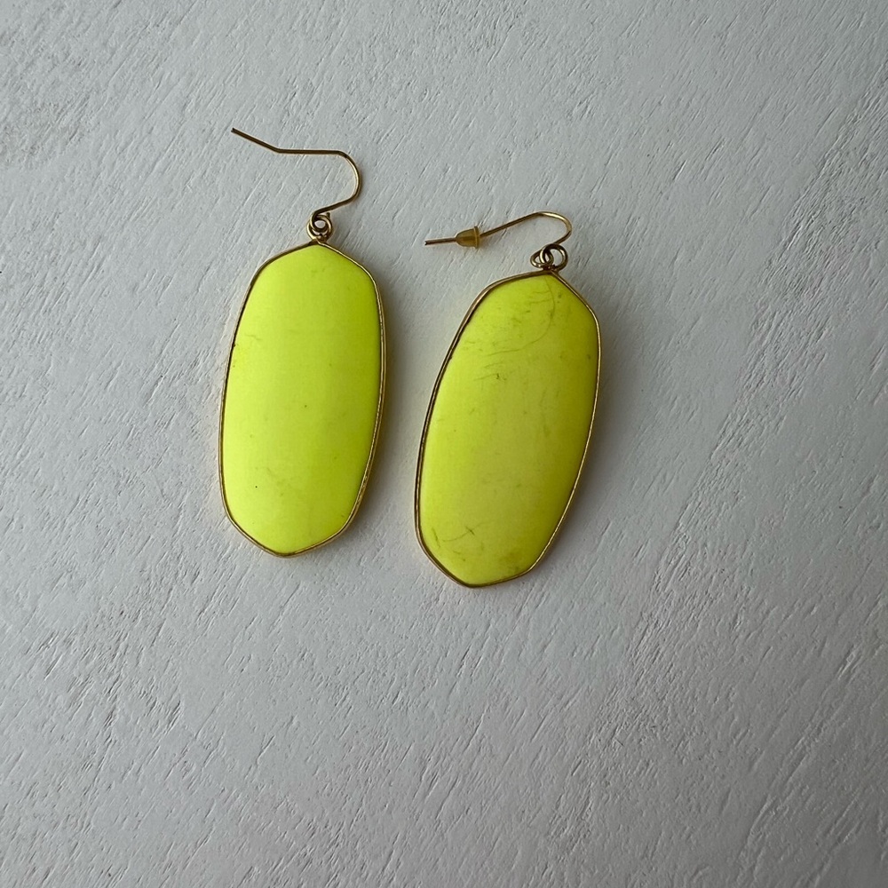 Kendra Scott neon yellow earrings